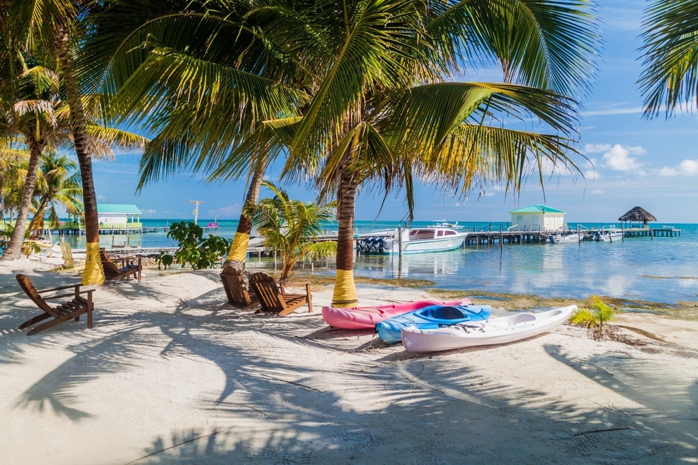 Discover the Best Beaches in Belize 1 One of the best beaches in Belize near our San Pedro, Belize Hotel