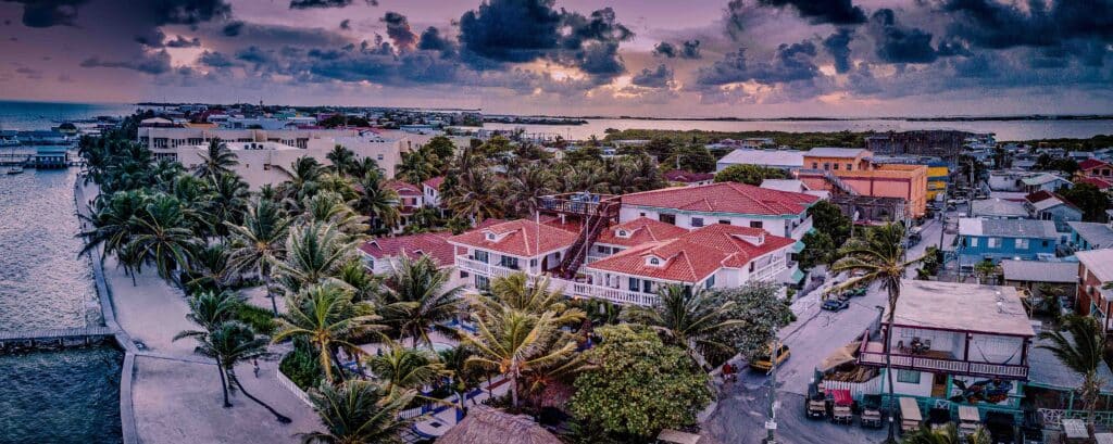 Overview of the Blue Tang Inn - the best family resort in Belize